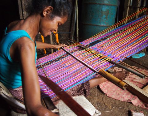 Tais Weaving